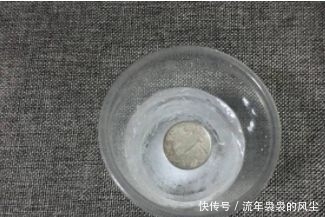 出远门为什么要在冰箱里放一枚硬币?看完恍然大悟!