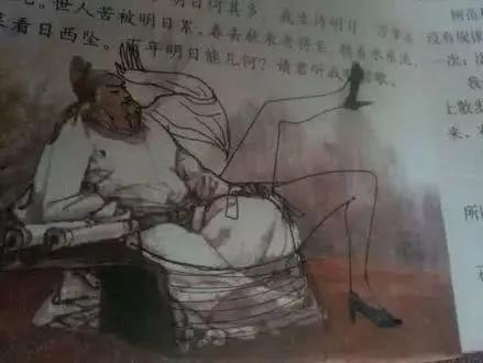 涂鸦@学生“脑洞大开”,“神操作”在课本上涂鸦,网友:都是人才