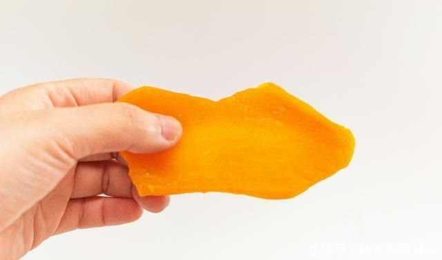 秋分后，遇到这食材别错过，蒸一蒸晒一晒就能吃，追剧少不了