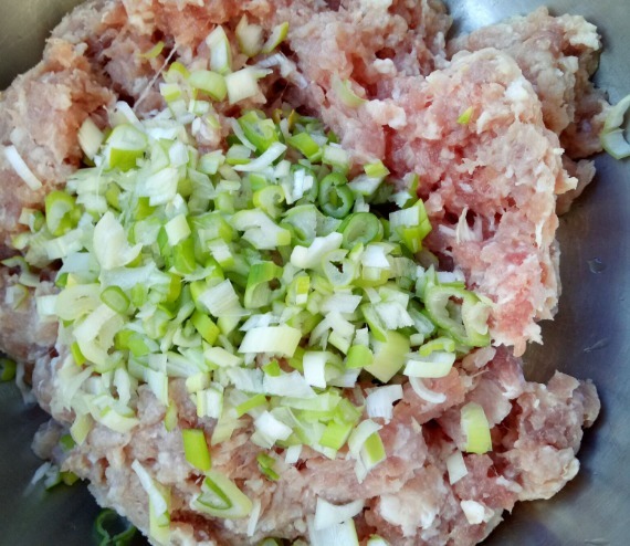 做肉包子，牢记“3点窍门”，包子鲜香流汁，不输外面买的灌汤包