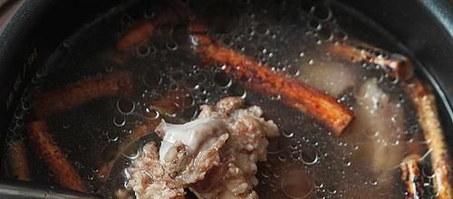 五指毛桃|天热雨水多,我家爱用这树根煲汤,健脾祛湿还解暑,不懂喝可惜了