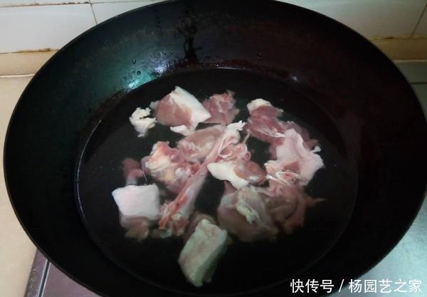 不管炖啥肉,记得加点它,半小时就炖熟,汤汁香浓,肉质软烂