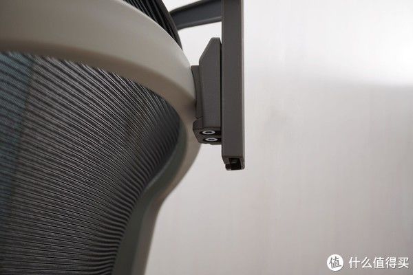 坐垫|品质生活 篇六十六：从网易严选人体工学椅3.0 VS 2.0，看人体工学椅怎么选？