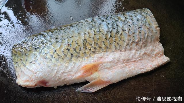 鱼肉这样做味道更香,做法简单又营养,我家经常吃的一道家常菜