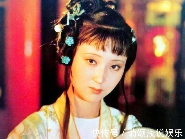 红楼梦!薛宝钗和林黛玉,谁的教养最好?两人的贴身丫头早就说明一切!