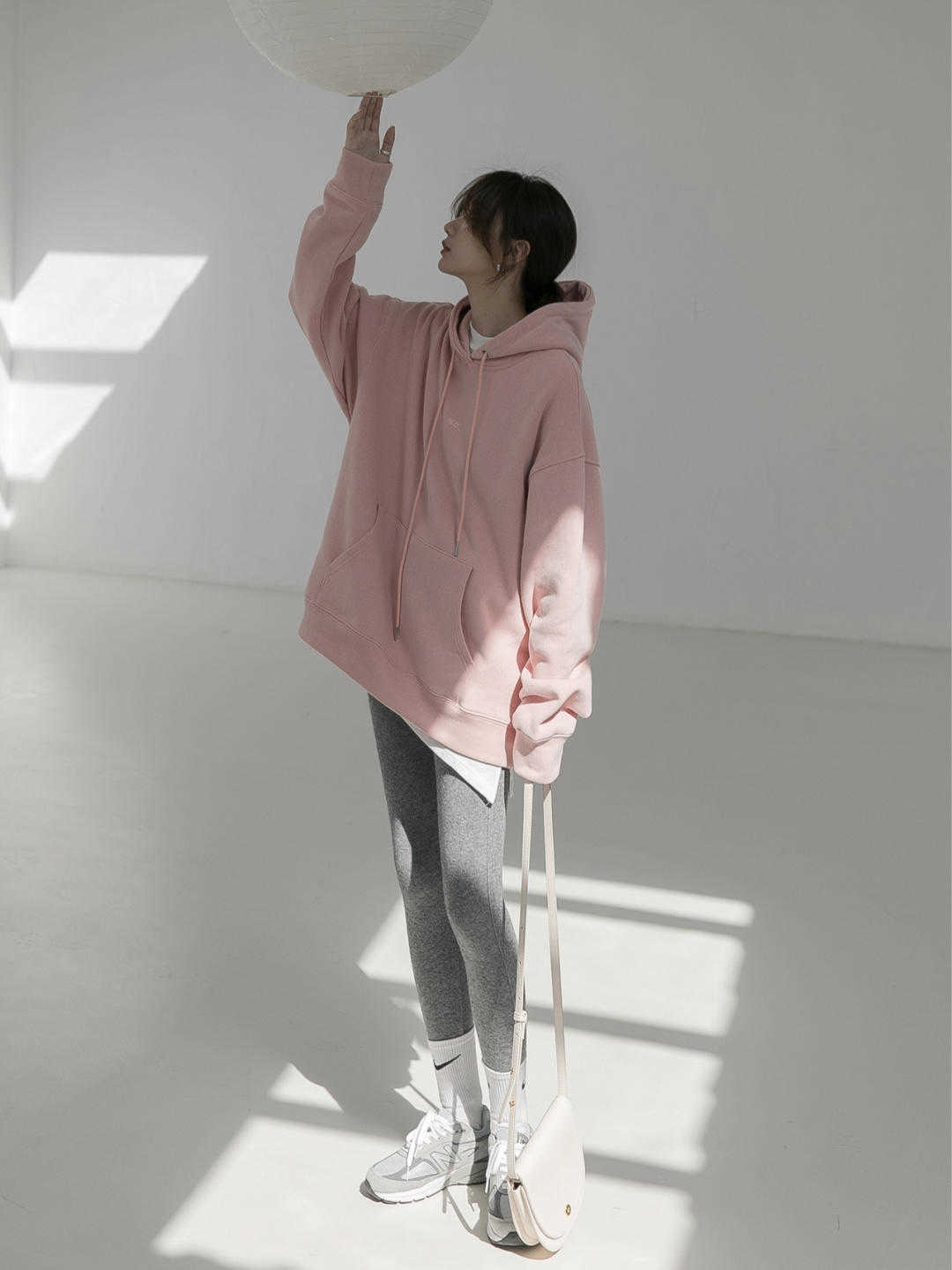 针织开衫|30+的女人常备这几条裤子,搭配上针织开衫或者毛衣,百搭又高级