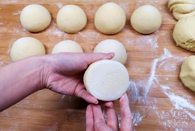 蒸馒头蒸包子,“二次醒发”很重要!怎么判断?教您详细方法