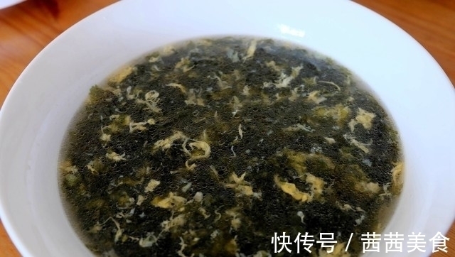 普通人家的家常午餐，四菜一汤一主食，做法简单，家人爱吃
