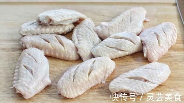 鸡翅蔬菜一锅焖?简单3步易上手,好吃到没得说