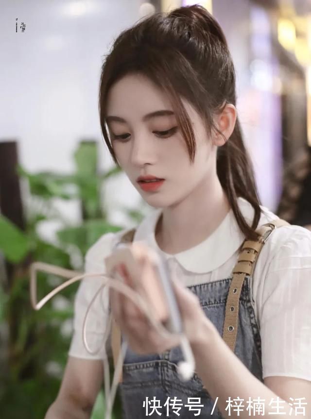 麻花辫|别再“披头散发”了!今冬超流行这5款扎发,保证谁扎谁好看!