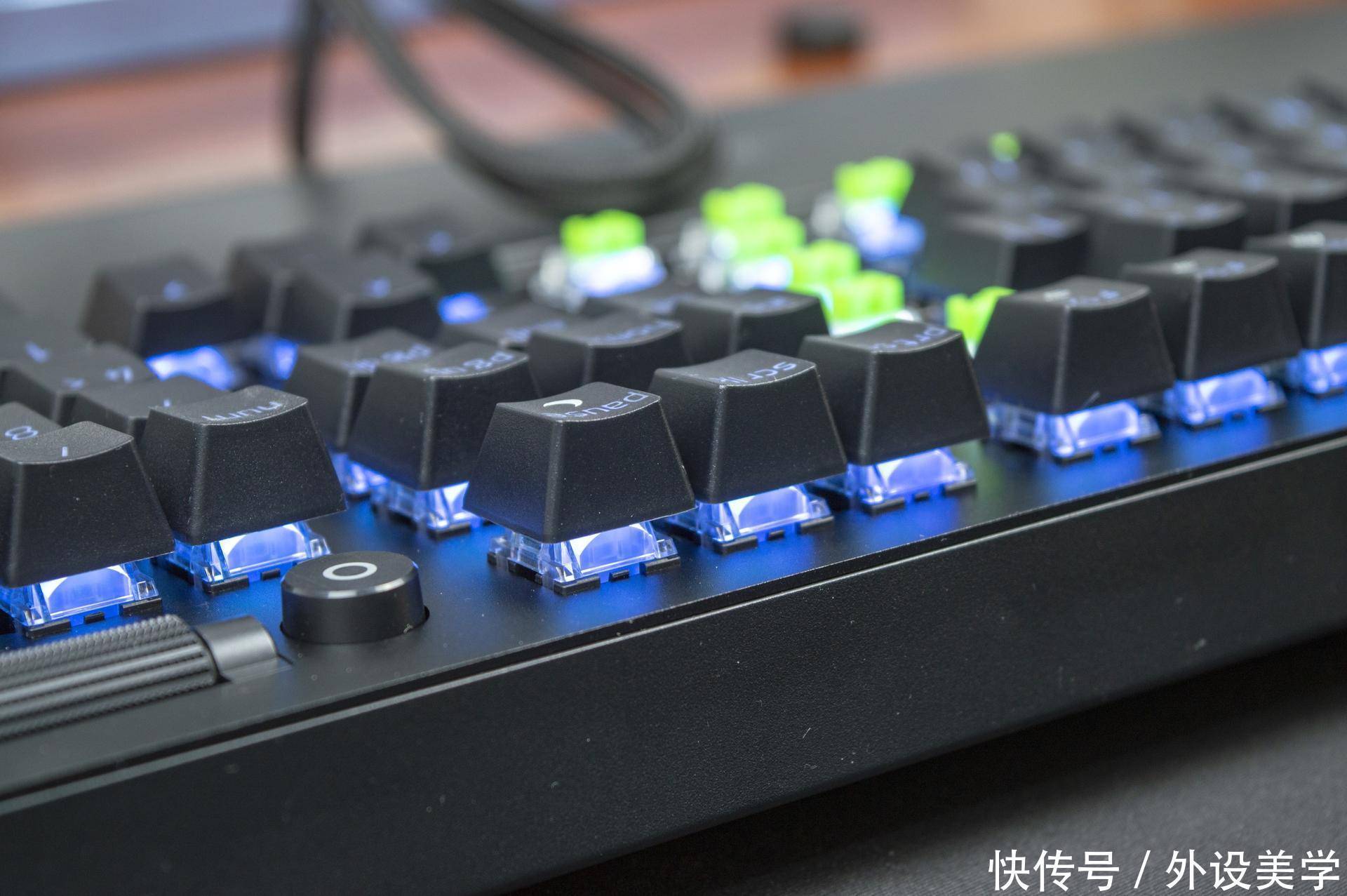 雷蛇|以灯之名,传奇再续:雷蛇黑寡妇 V3 绿轴版开箱