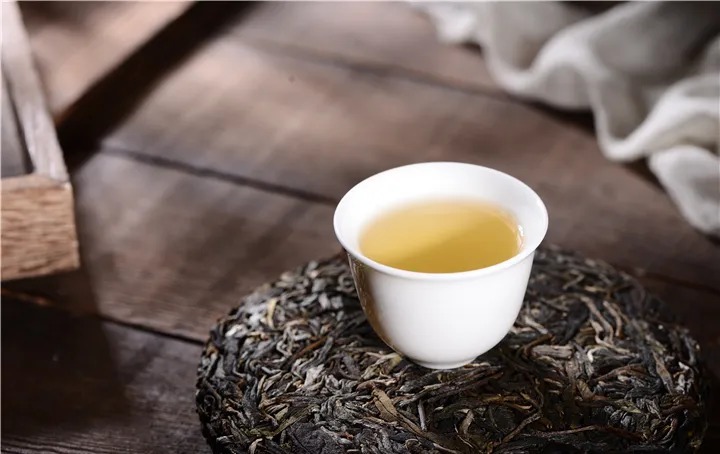汤水|香气高的茶和汤水厚的茶,谁更值得存?