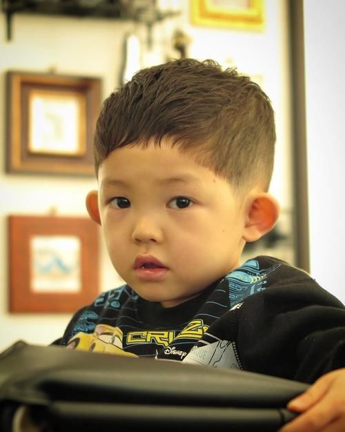 2021精选小帅哥发型13款，让你儿子大不一样，帅到想要飞