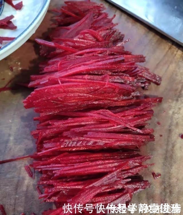 食材|最补血的是它,不是红枣,一周吃3回,补气养血,皮肤水灵有光泽