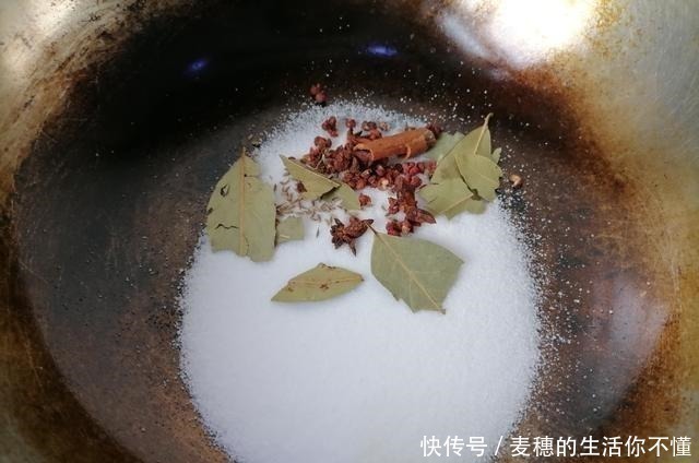 五香花生米|花生米别再油炸了,试试五香花生米,香酥可口不油腻,可当小零食!