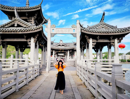 中年|潮州有个神奇古桥，建于南宋，中间18个木船，晚上断开白天闭合