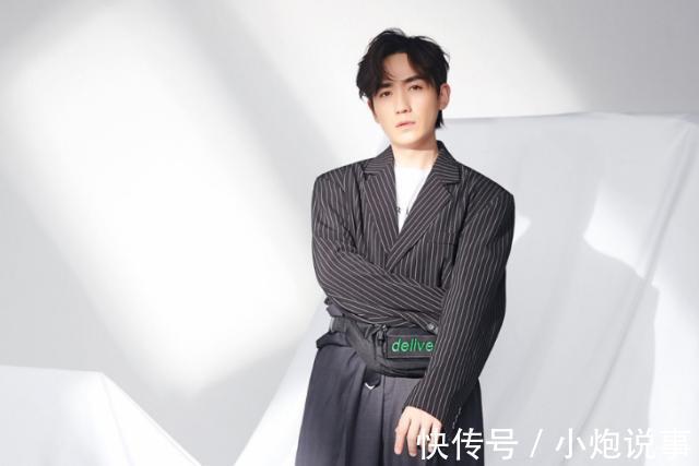 火儿|古宠文洞房之夜,他怀中一抱,啃了满嘴毛该死的,立刻变回来