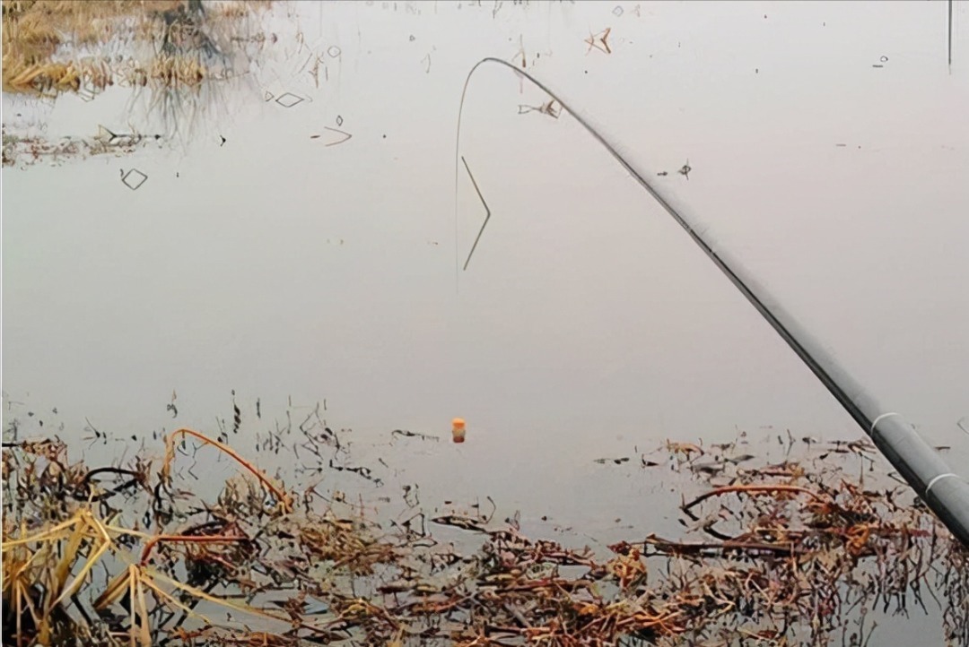 冬天会走钓,渔获少不了,几个关于冬季走钓的小技巧