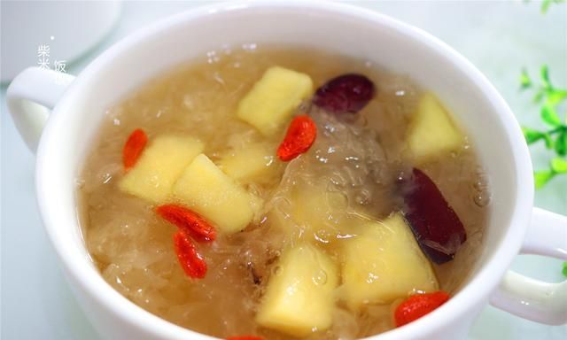 枸杞|秋冬交替，多做这汤给家人吃，清甜滋润皮肤好，增强体质身体棒