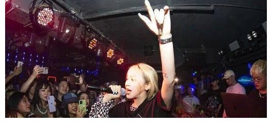 芒果tv|《说唱听我的》去年和今年的临时解说选手，均在第一轮惨遭淘汰