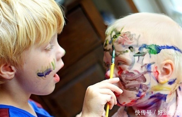 孩子|宝宝将来有没有出息，看看3岁前有没有这些表现，全中的偷着乐吧