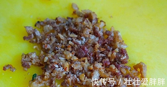 青菜|三伏天,这包子味道太香了,皮薄馅多又营养,一口一个真解馋!