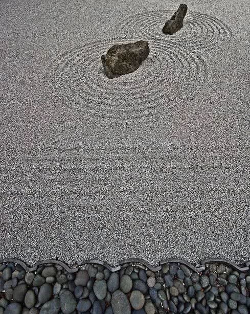 石灯笼|日本禅意庭院中，写意的小精灵与守护神