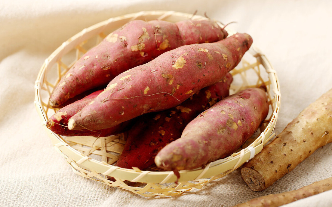 家庭|家庭保存红薯的实用方法,一个纸箱就搞定,放一年不坏,越放越甜