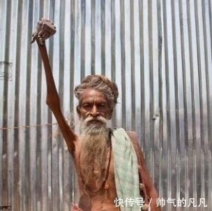 印度|极其罕见的印度“苦行僧”,人类欲望在他们面前被压得很低