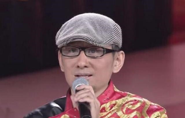 从“草根歌手”到郭兰英爱徒，从当红明星到万人唾骂，阿宝怎么了