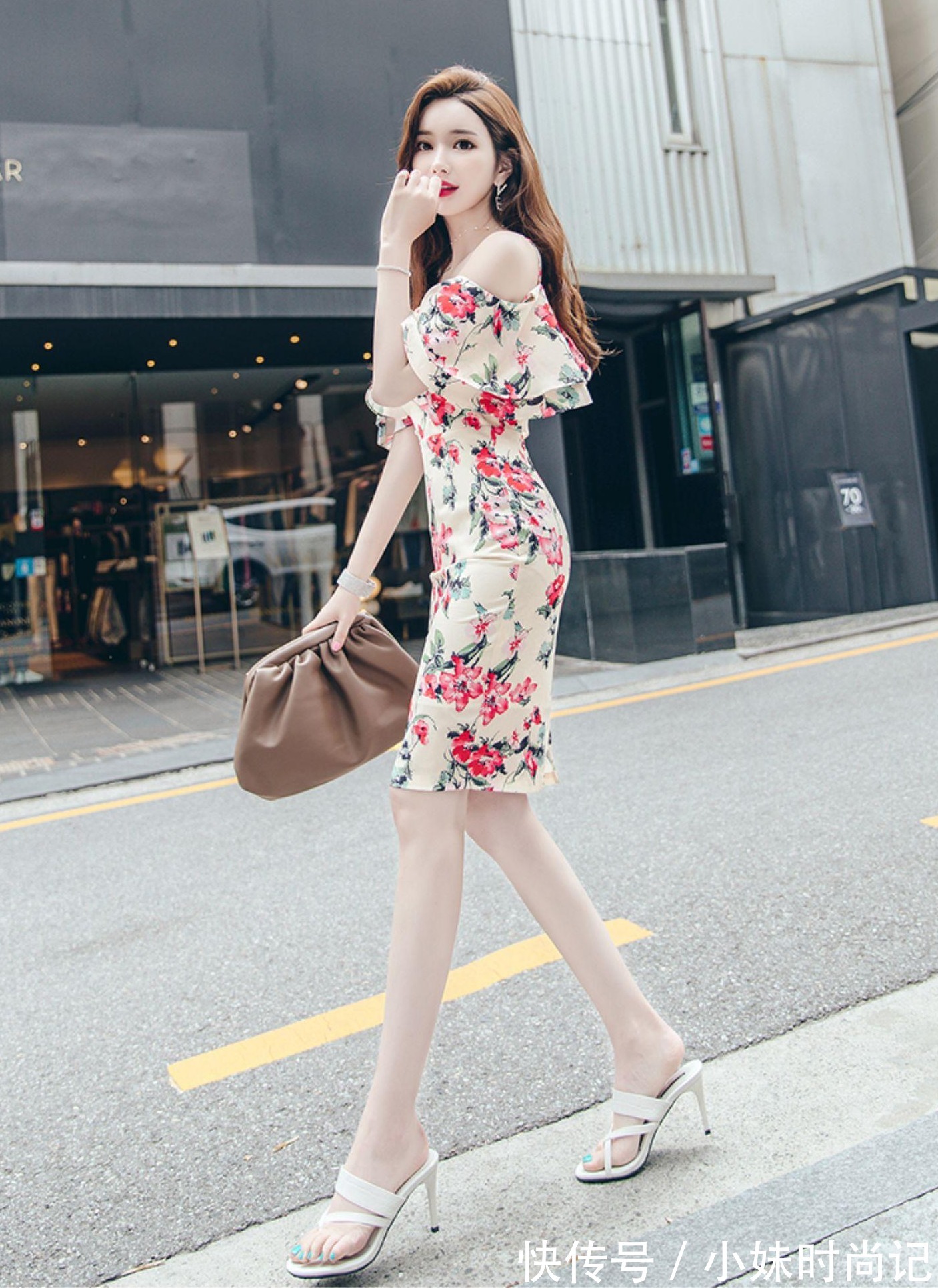 时尚|吊带一字肩,跨越新时尚,让你成为主流