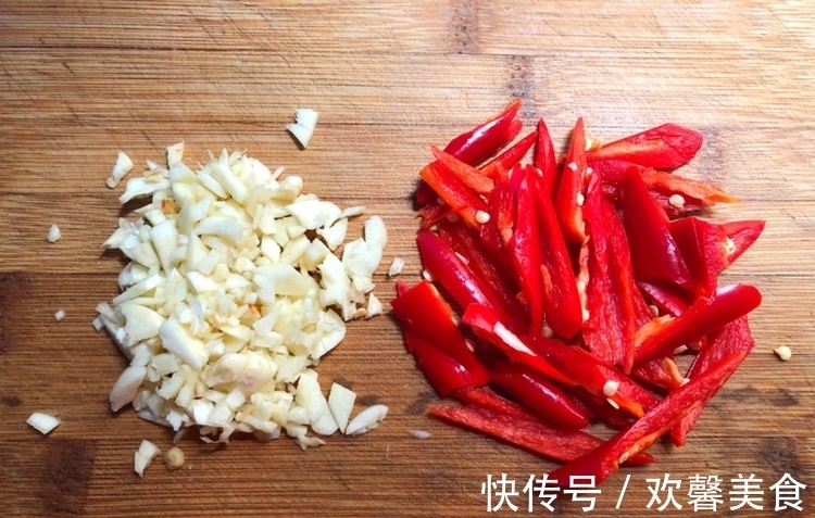 清洗干净|此菜要常做给孩子吃,增强食欲,个头一窜再窜,一斤八块钱,值得