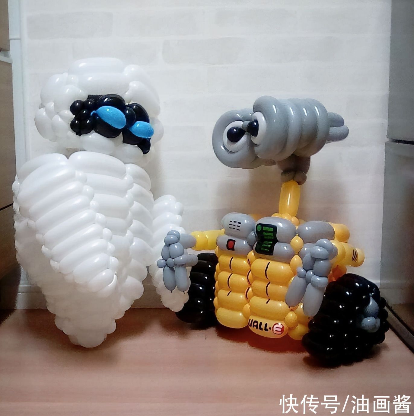 卡通角色|该来的还是来了!童年梦想成真,他用气球扭出经典的卡通角色