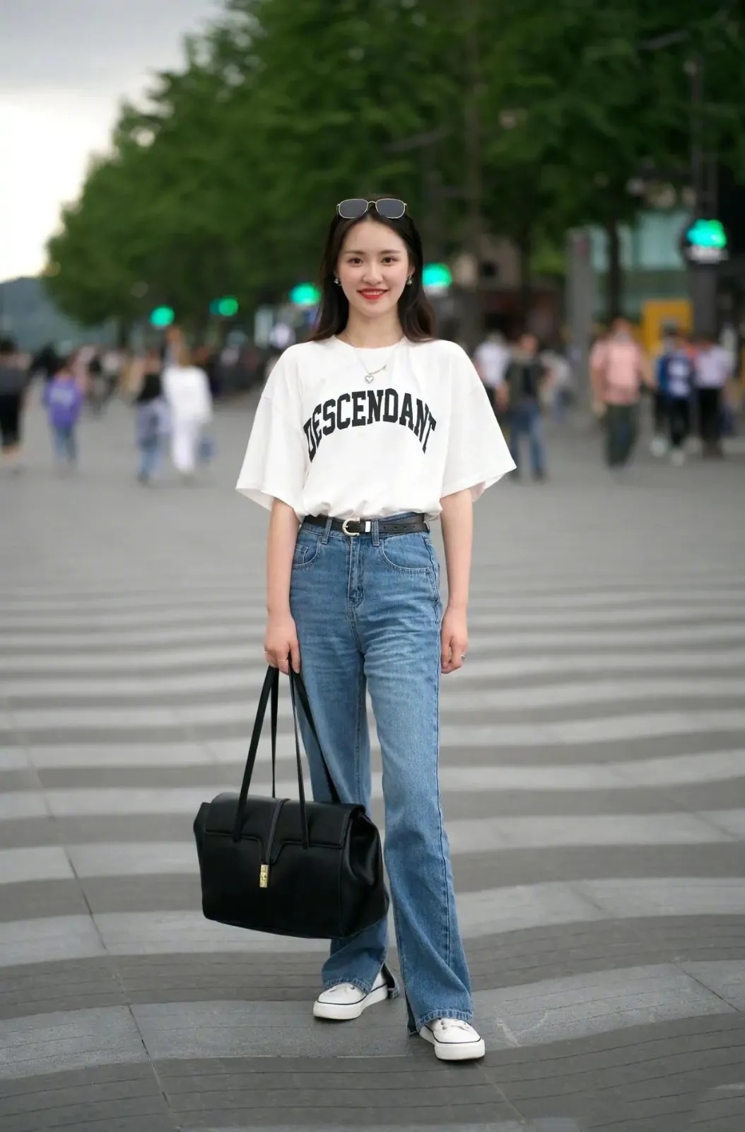 时尚|夏季必备“短袖”穿搭分享,青春活力,时尚减龄!