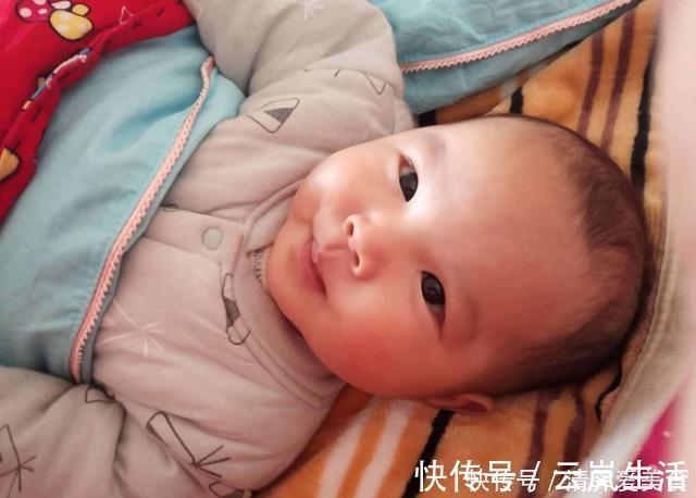 纸尿裤|孩子是用尿不湿还是尿布好?网友分享:现在后悔的只想打自己