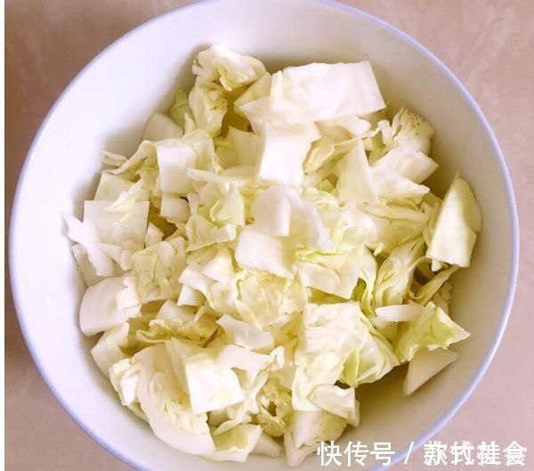 圆白菜|此菜是大鱼大肉的“死对头”,清脂刮油又补钙,越吃越舒服