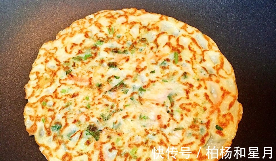 懒人版早餐饼的做法，不揉面不醒面，10分钟出锅，营养均衡更好吃！