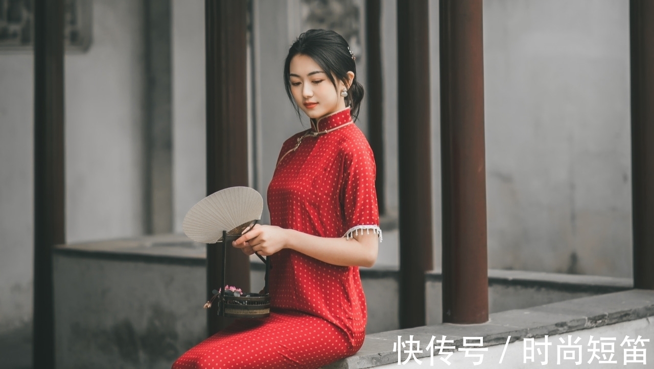 梅花$七绝·九首丨梅花不是无情物,月亮因何有扁圆?