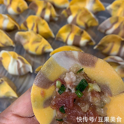 面粉|这道虎皮纹饺子，我一年四季都想吃