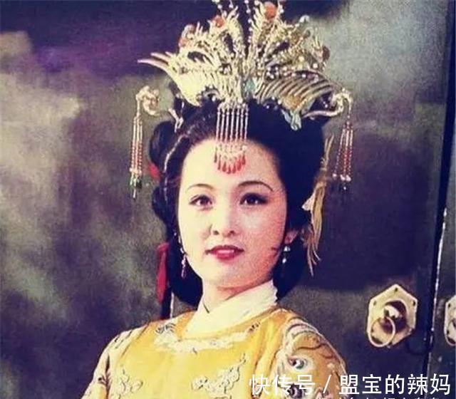 贾环@红楼梦：元春在宫中的地位处境如何？刘姥姥的预言一针见血