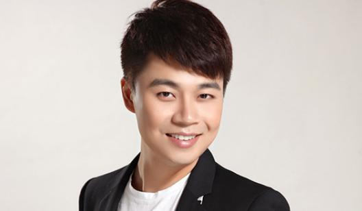 沈濤|主持一哥娶了那個(gè)遞話筒的女孩,他算不算人生贏家?