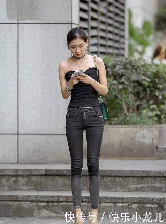时髦|这么漂亮的牛仔裤小姐姐,端庄优雅,气质迷人!