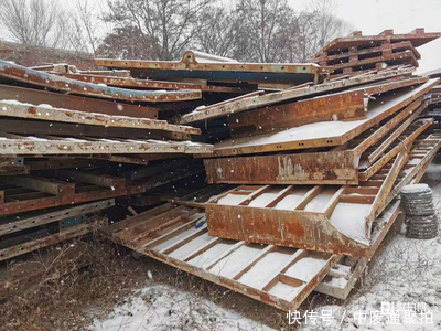 模板|拍卖成功!银川市的废旧墩柱异形模板一批以228.8万元成交