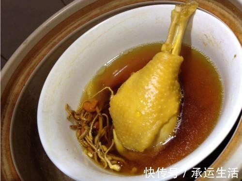 表面糊|让鸡腿的颜色更加的丰富,其实鸡肉来做菜,相信他一定会成为你最爱的一道菜