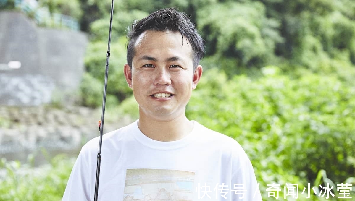 捕捉|颜色鲜艳、身上有洞，日本人竟然用美少女来捕捉章鱼，效果还不错