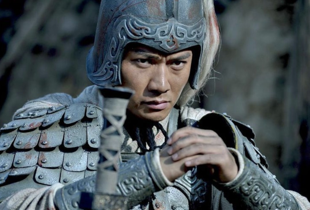 曹操|黄忠临死前大喊八个字，刘备听后想摔阿斗，赵云听后想回家！