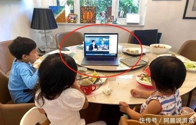 孩子|郭晶晶3个孩子吃饭照火了,餐具太吸睛,这才是真正的“富养”