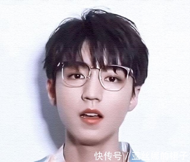 小凱|王俊凱玩游戲玩到崩潰，董子健還悠閑起勁看著，真不愧為最佳損友