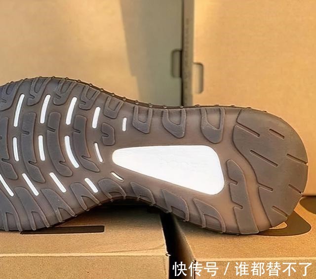 曝光|Yeezy 350v3曝光重启荣耀之门的金钥匙！