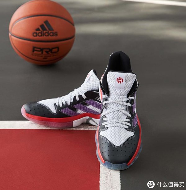 篮球鞋 300元预算买阿迪达斯——特价男款运动鞋推荐（一）
